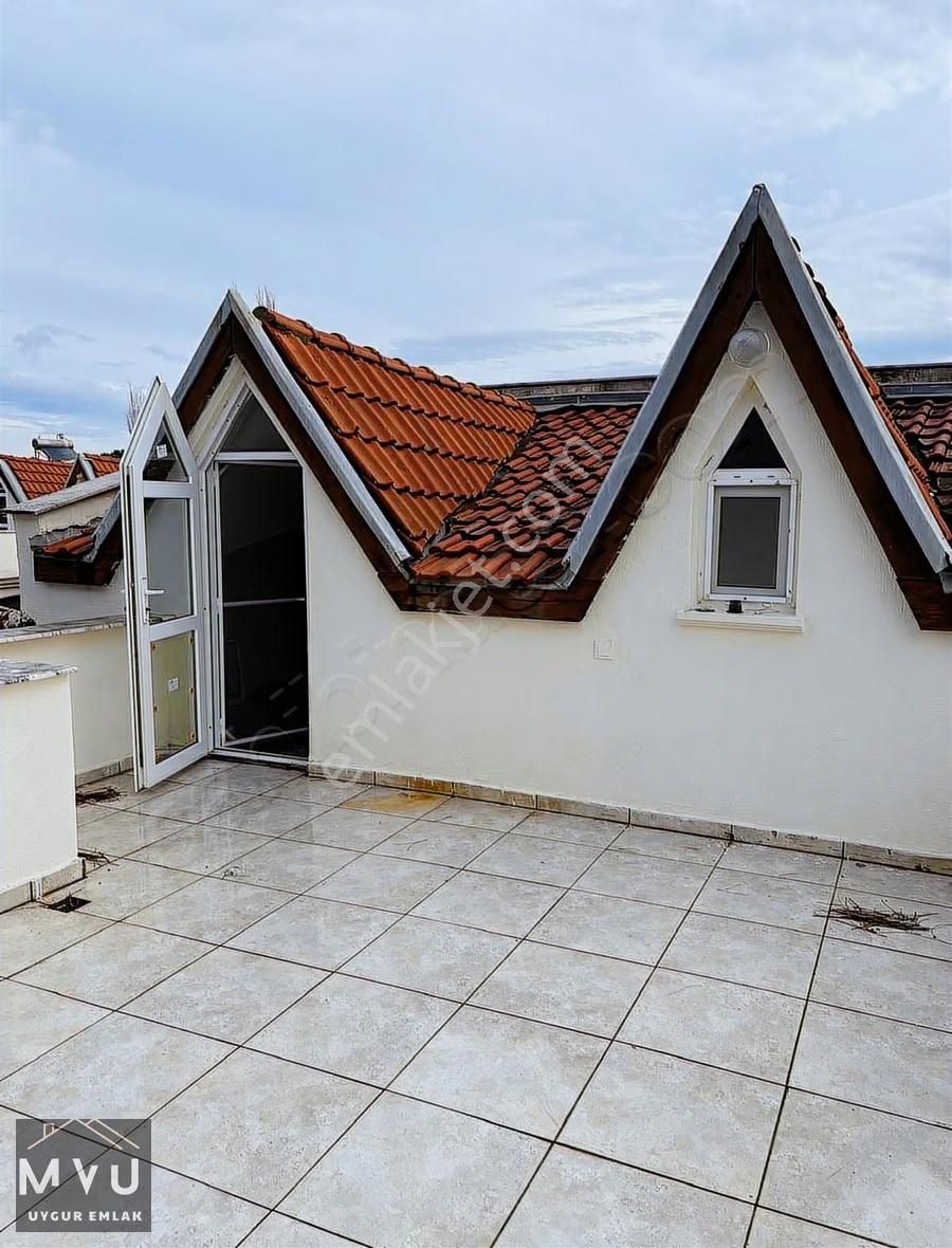 Havuzlu Sitede Deniz Manzaralı Villa - Görsel 27