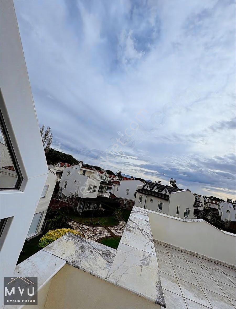 Muhteşem Konumda Deniz Manzaralı Villa - Görsel 21