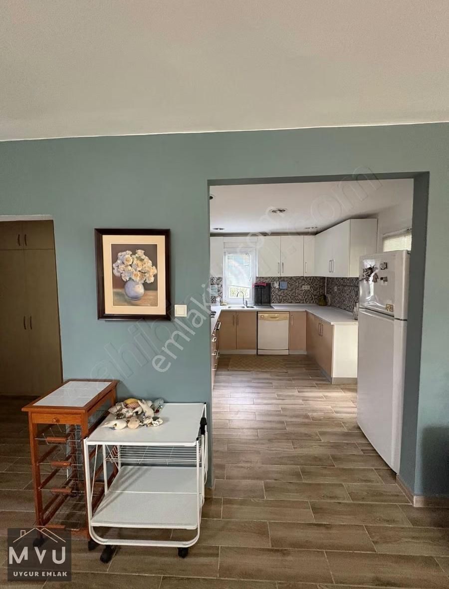 Muhteşem Konumda Deniz Manzaralı Villa - Görsel 4