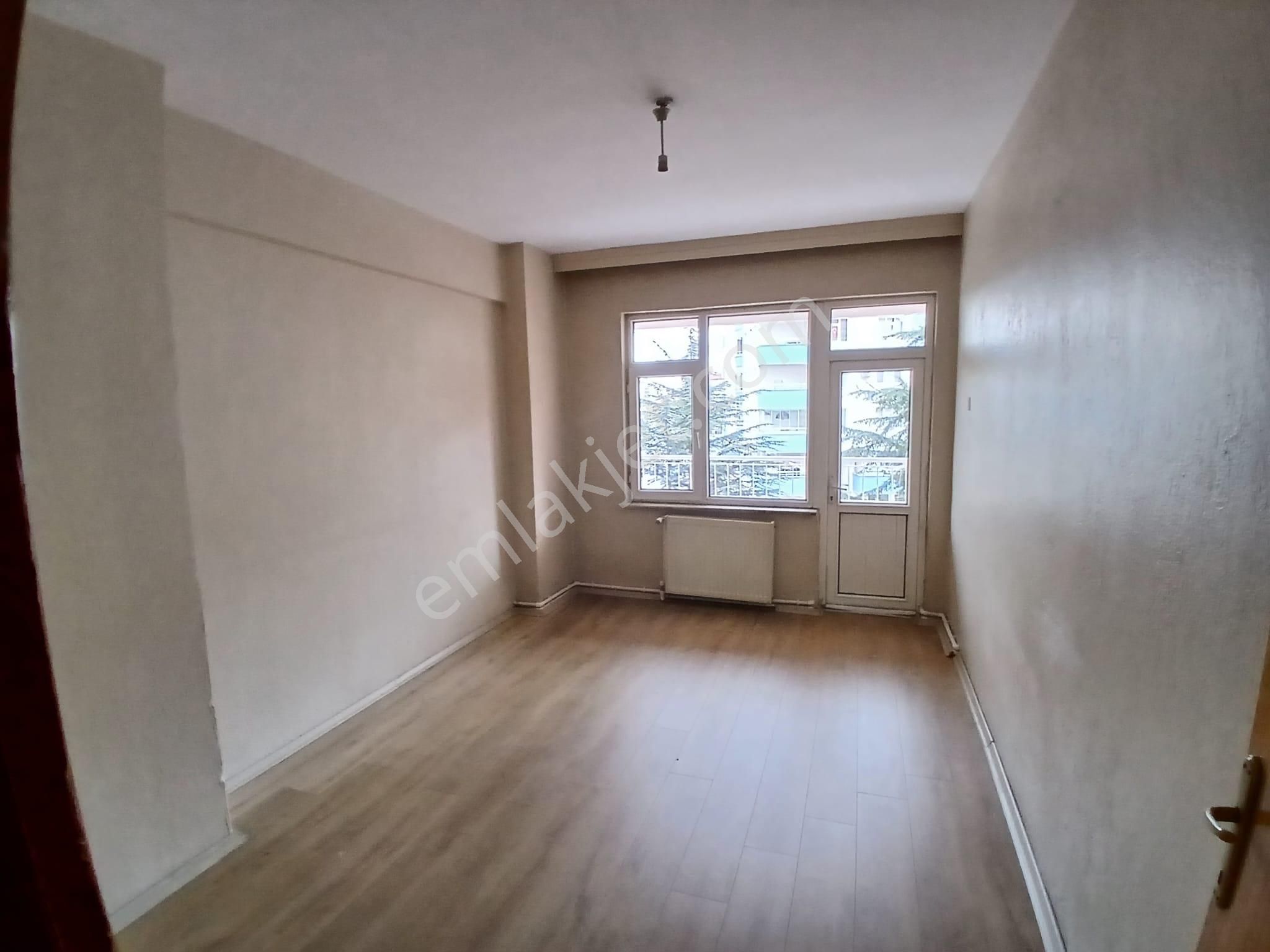Akçay Emlak'tan Akşehir Stadyum Civarında Asansörlü Bakımlı Kiralık 3+1 Daire - Görsel 32