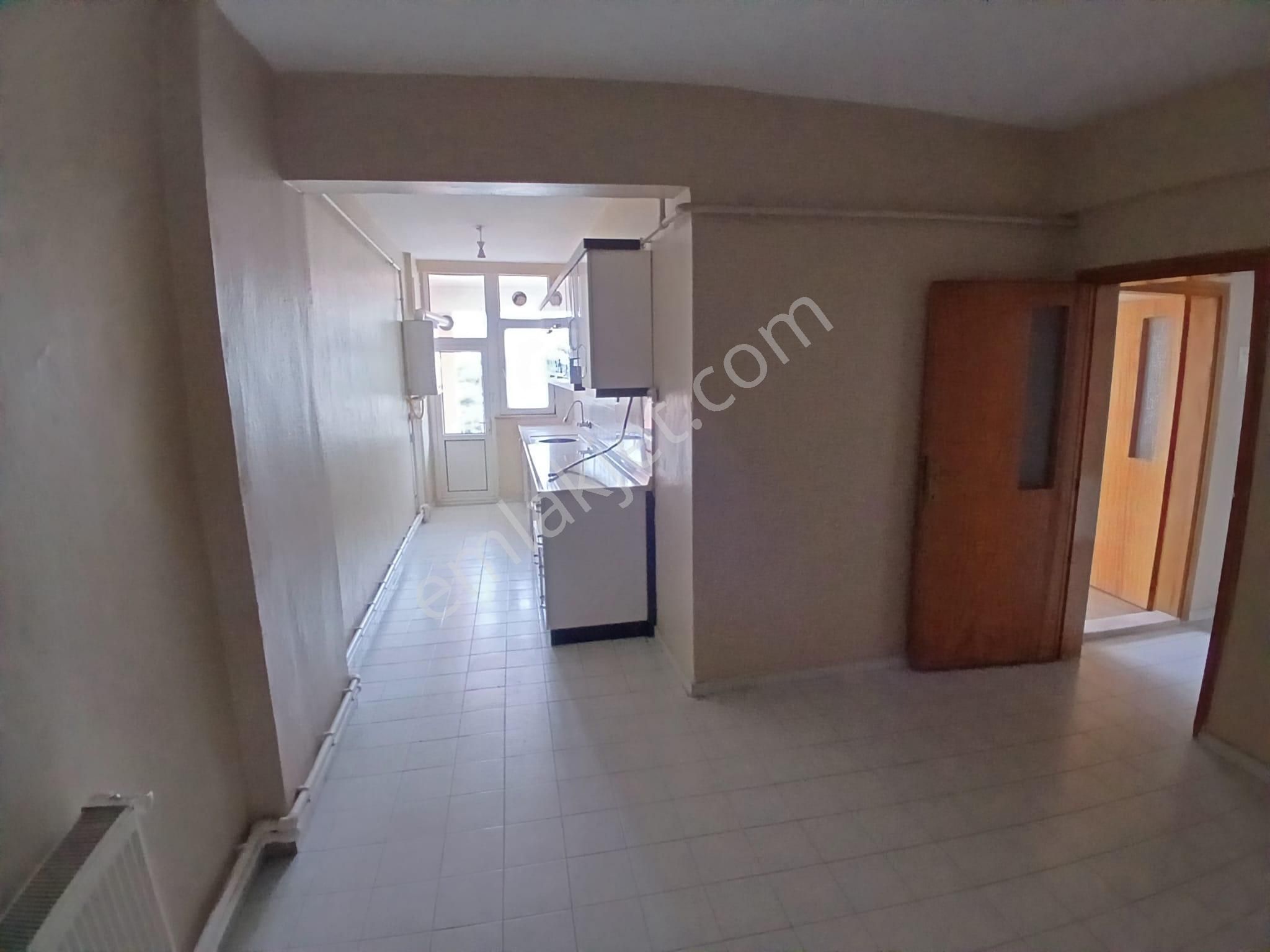 Akçay Emlak'tan Akşehir Stadyum Civarında Asansörlü Bakımlı Kiralık 3+1 Daire - Görsel 4