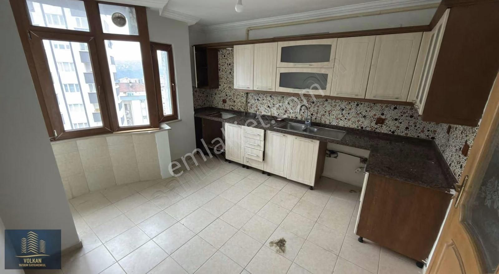 Boztepe Süsen Sitesin'de Satılık Triplesk 270 M2 Daire - Görsel 6