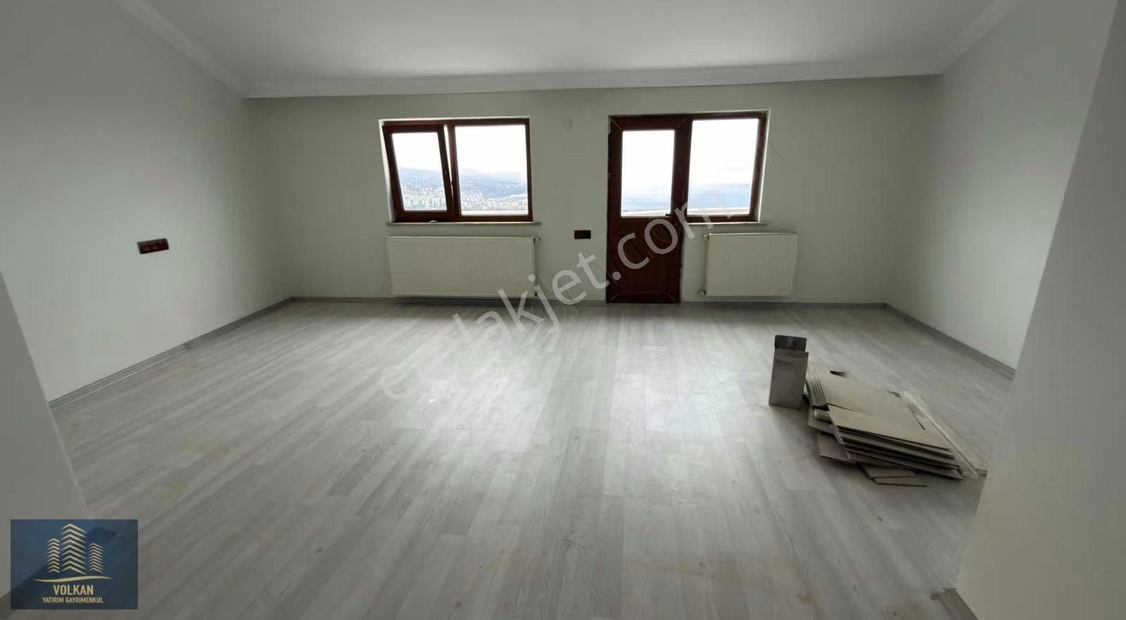 Boztepe Süsen Sitesin'de Satılık Triplesk 270 M2 Daire - Görsel 32
