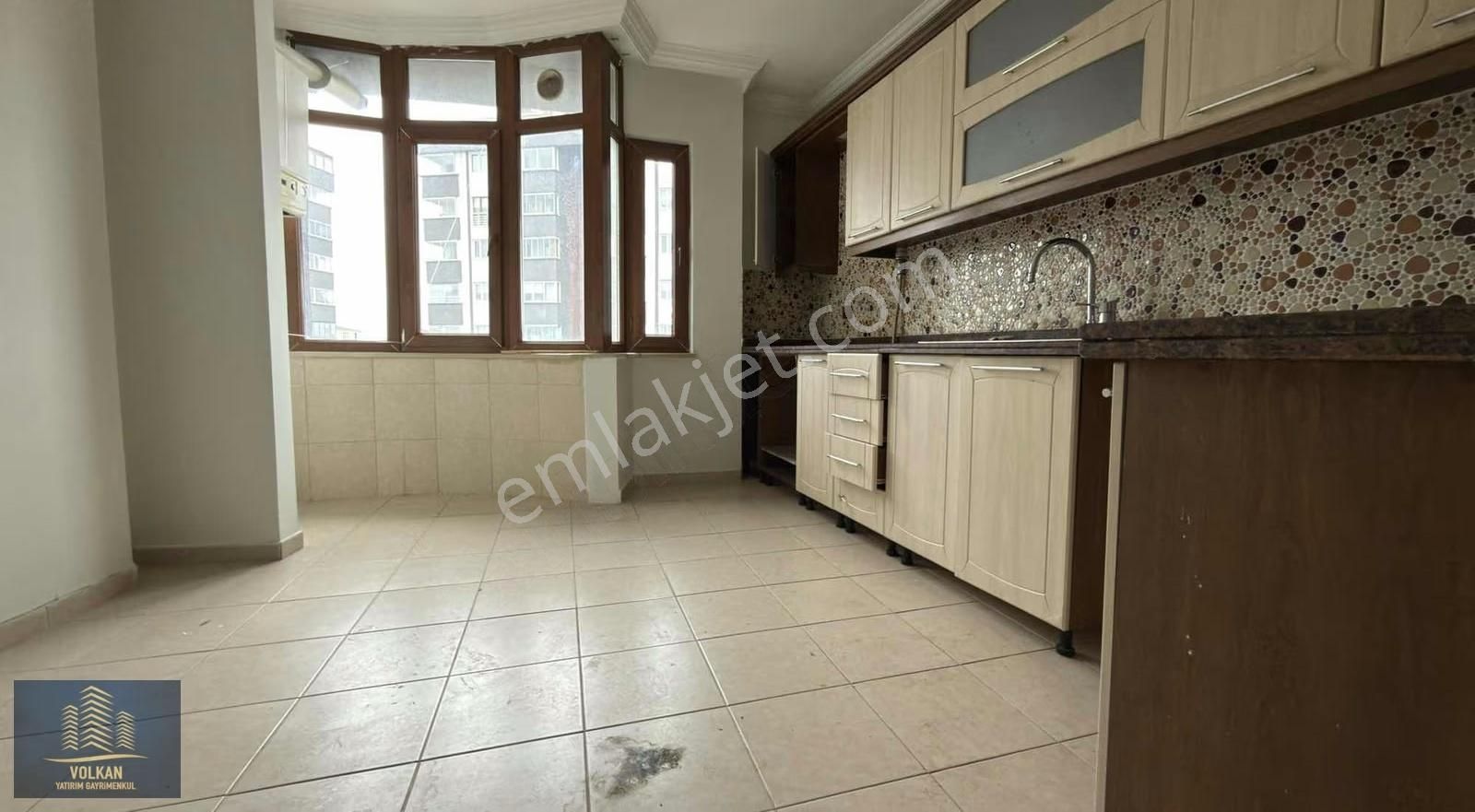 Boztepe Süsen Sitesin'de Satılık Triplesk 270 M2 Daire - Görsel 4