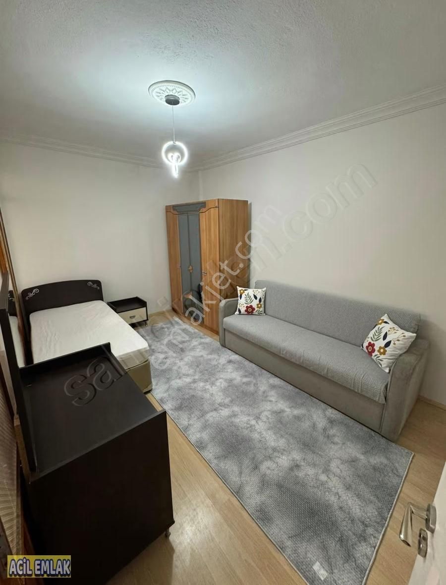 Yunus Emre Cadde Yakını_altında Dairesi Var_temiz Eşyalı Kiralık - Görsel 6