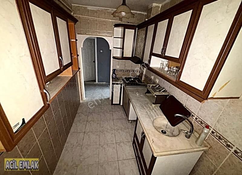 Acil Emlaktan İncirli Merkezde Cepheler Açık Balkonlu Daire - Görsel 4