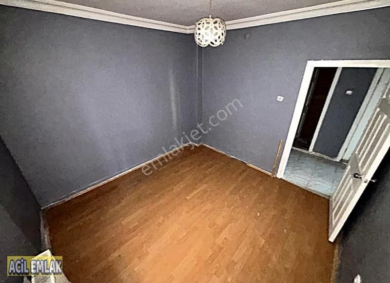 Acil Emlaktan İncirli Merkezde Cepheler Açık Balkonlu Daire - Görsel 6
