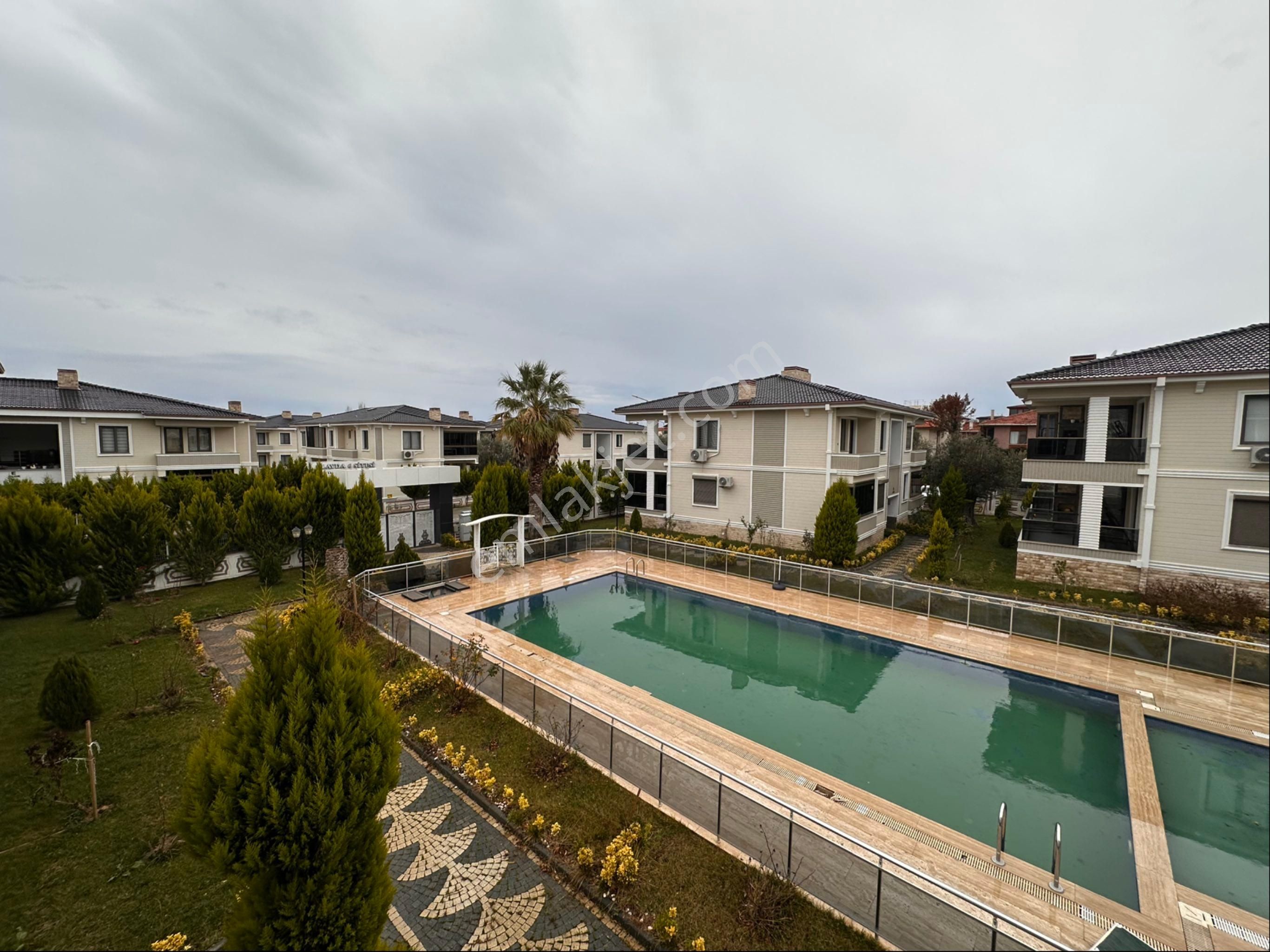 Altınoluk Narlı Mahallesinde Ultra Lüks Site İçerisinde Eşyalı 2+1 Satılık Daire - Görsel 39