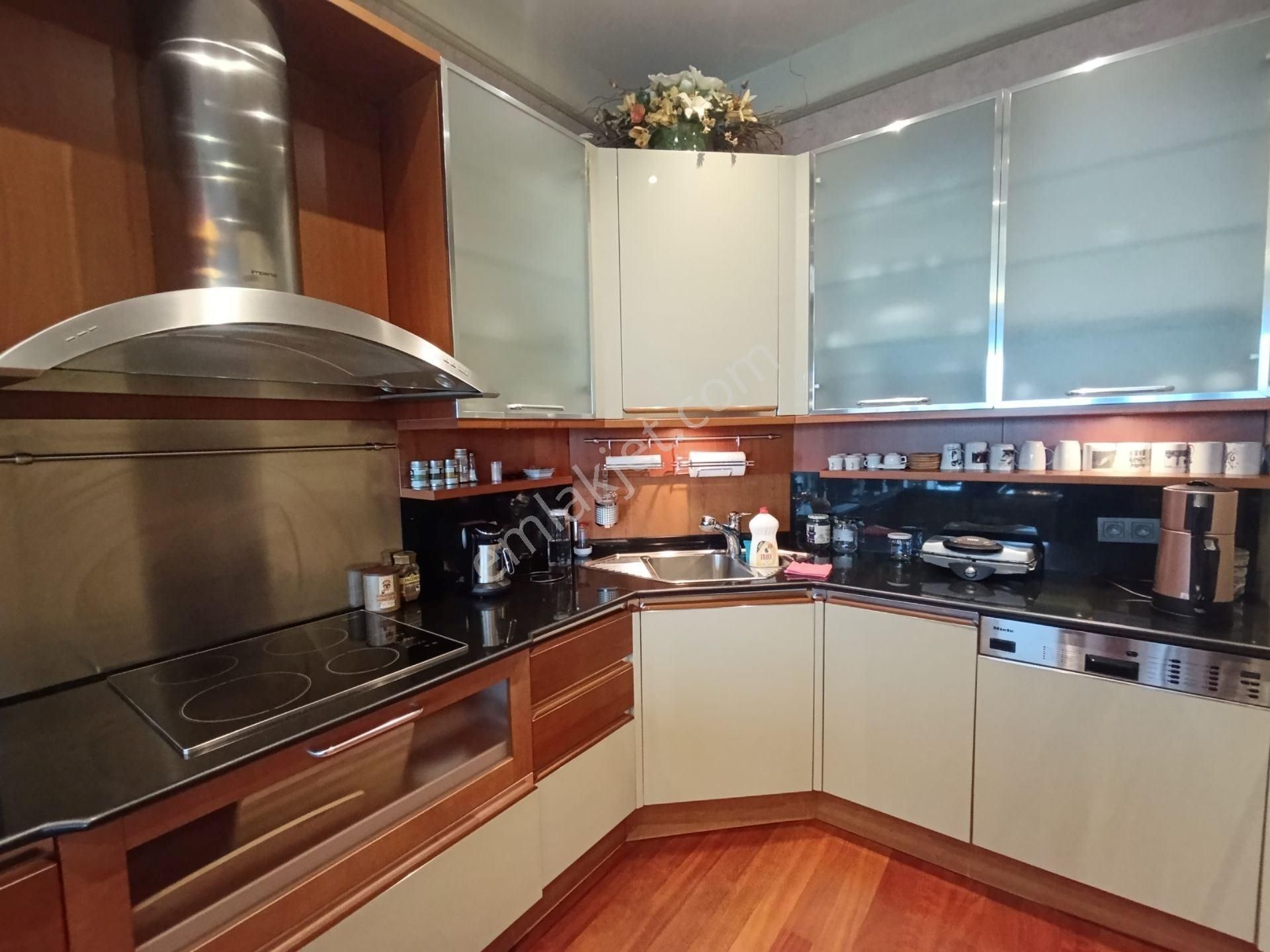 Şişli Harbiye Ritz-carlton'da Eşsiz Boğaz Manzaralı 110 M² Lüks 1+1 Residence - Görsel 18