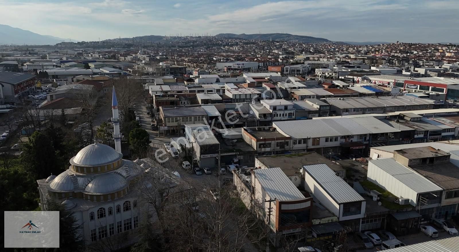Kaymak Emlaktan Günay Mobilyacılar Sanayisinde Kiralık Dükkan - Görsel 10