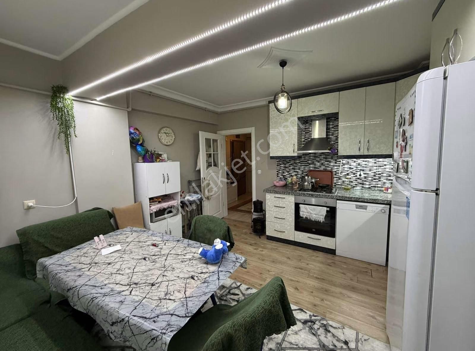 Elit Emlaktan Zafer Mah Satlık 2+1