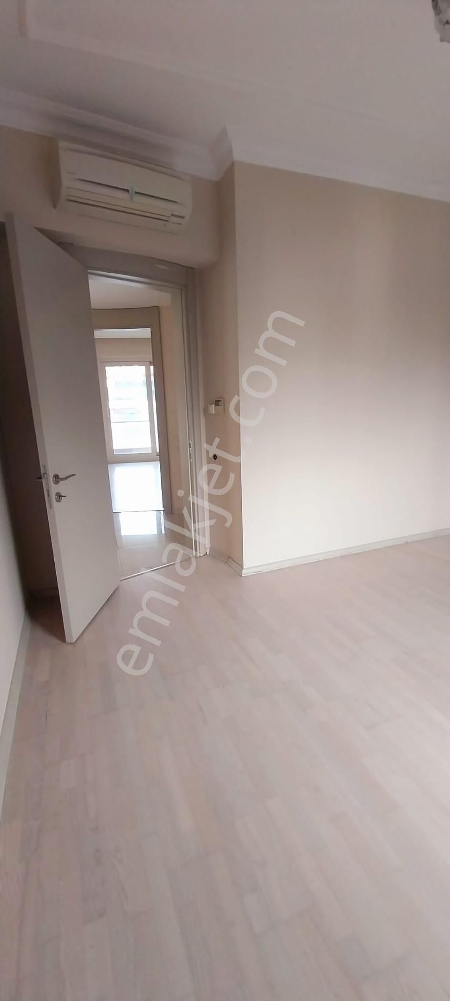 Acıbadem Akasya Evleri Yatayda Kiralık 3+1 Mobilyalı Veya Mobilyasız - Görsel 17