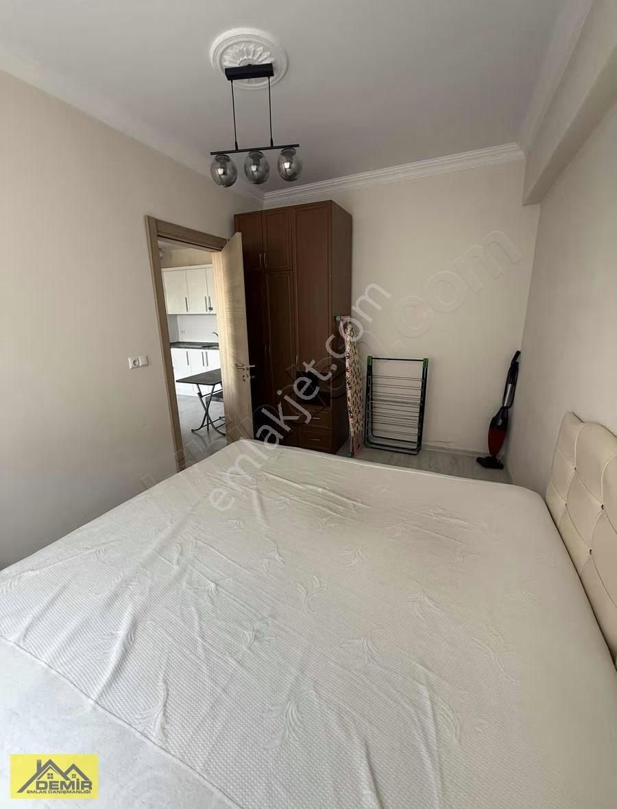 Demir Emlaktan Fatih Mahallesinde Eşyalı 1+1 - Görsel 10