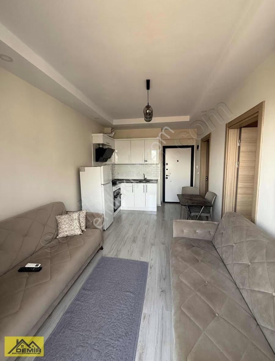 Demir Emlaktan Fatih Mahallesinde Eşyalı 1+1 - Görsel 11