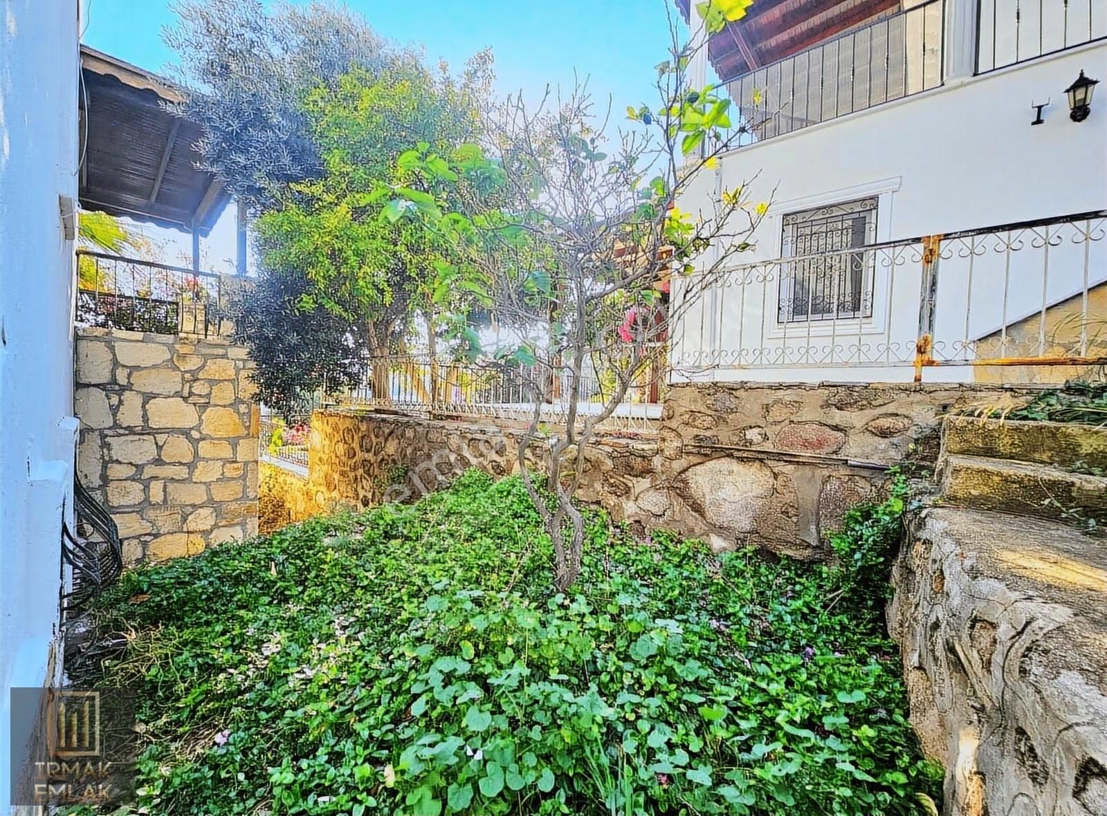 Akyarlar Deniz Manzaralı- Denize Yürüme Mesafeli 3+2 Tripleks - Görsel 11