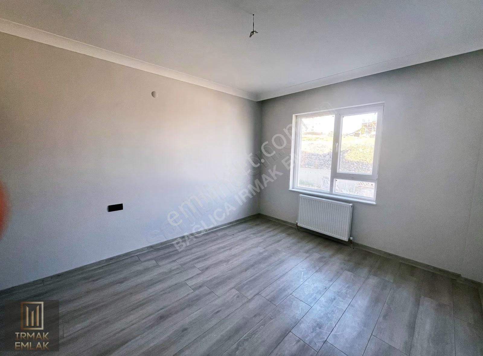 Yapracık Atayurt Mahallesi Ara Katta 2+1 Kiralık Daire - Görsel 3