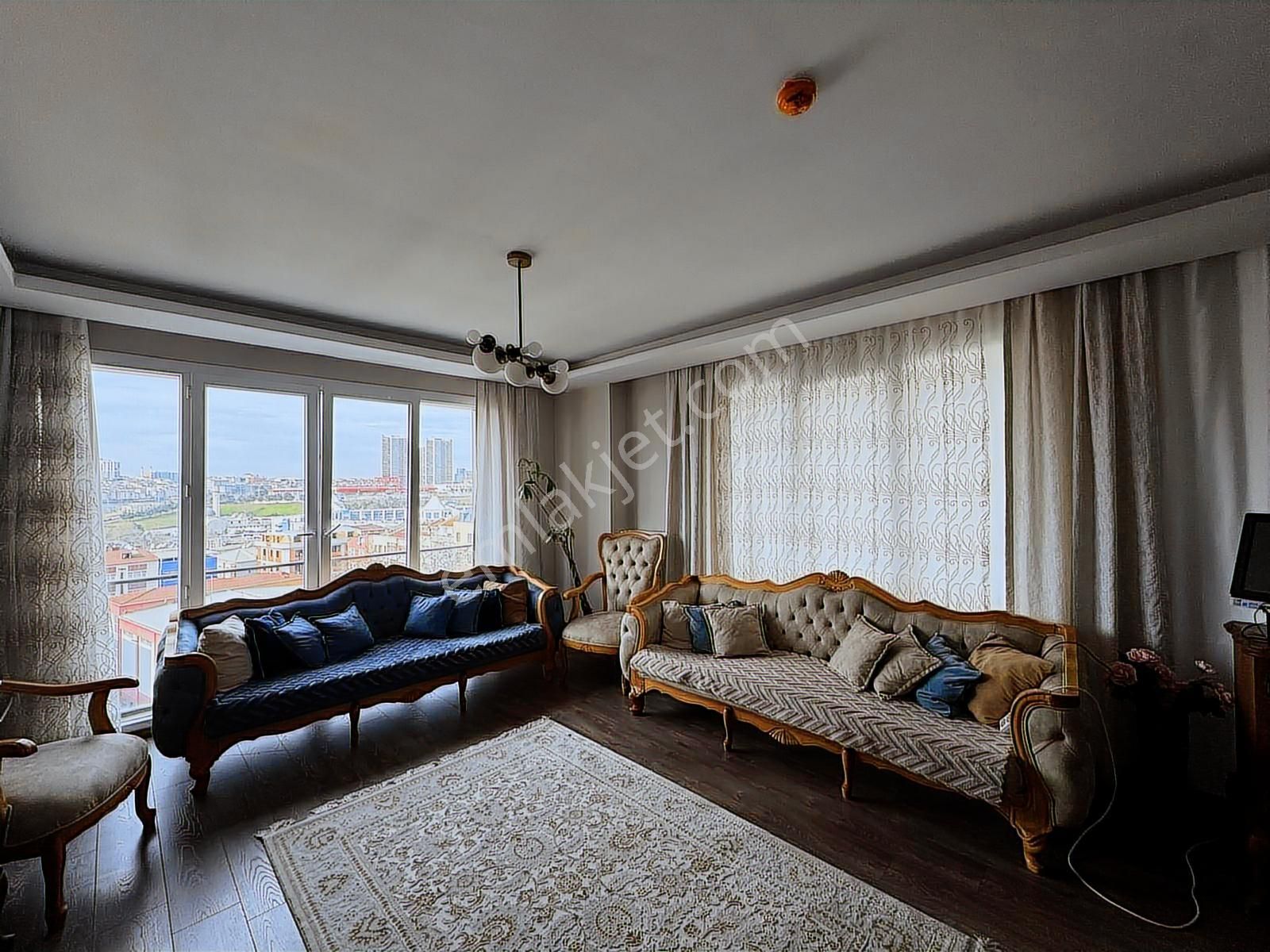 Gülpark Yuvam Sitesinde Geniş Ferah Manzaralı Satılık 3+1 Arakat - Görsel 2