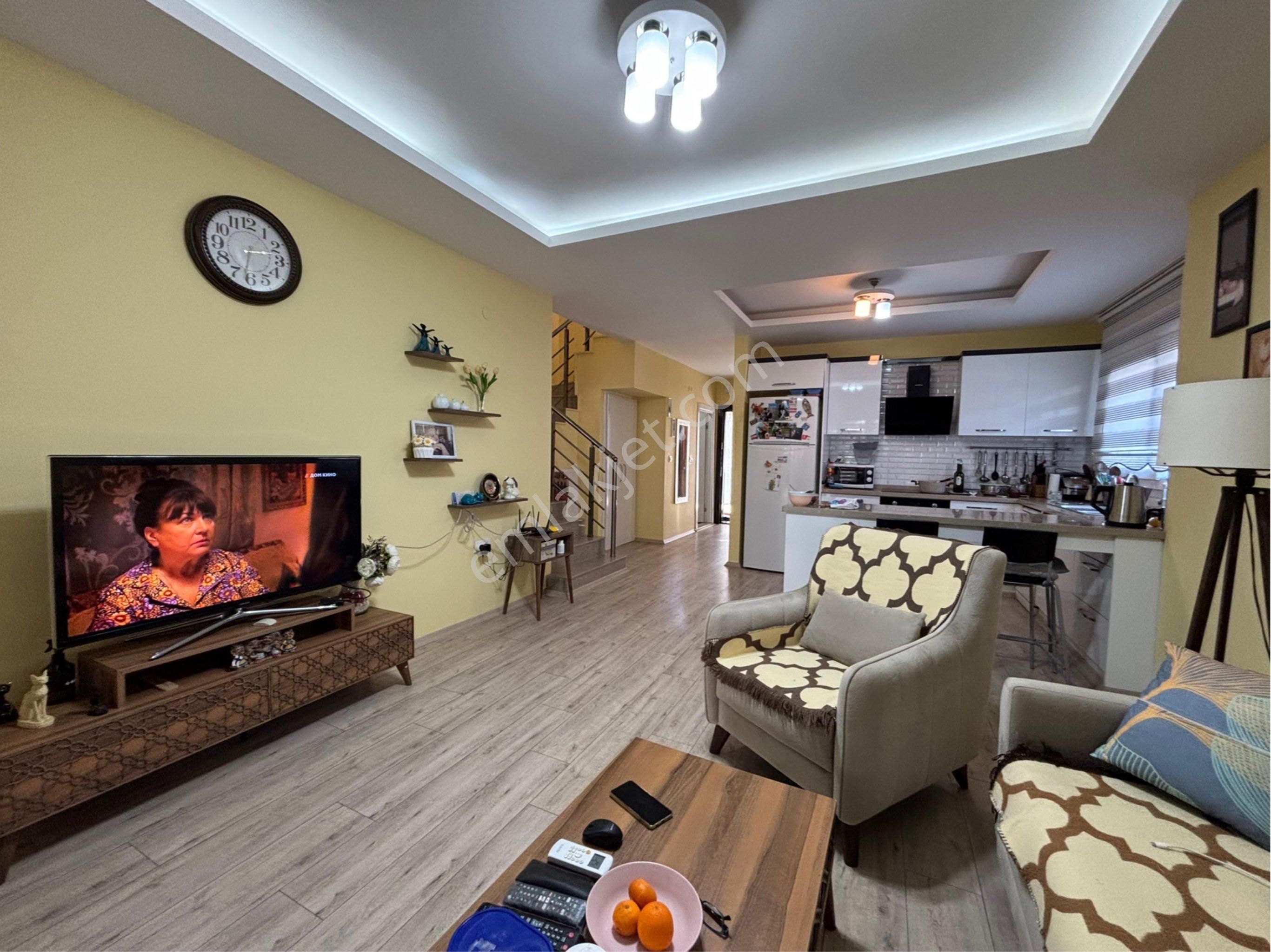 Kuşadası’da 4 + 1 Havuzlu Sitede Sat - Görsel 16