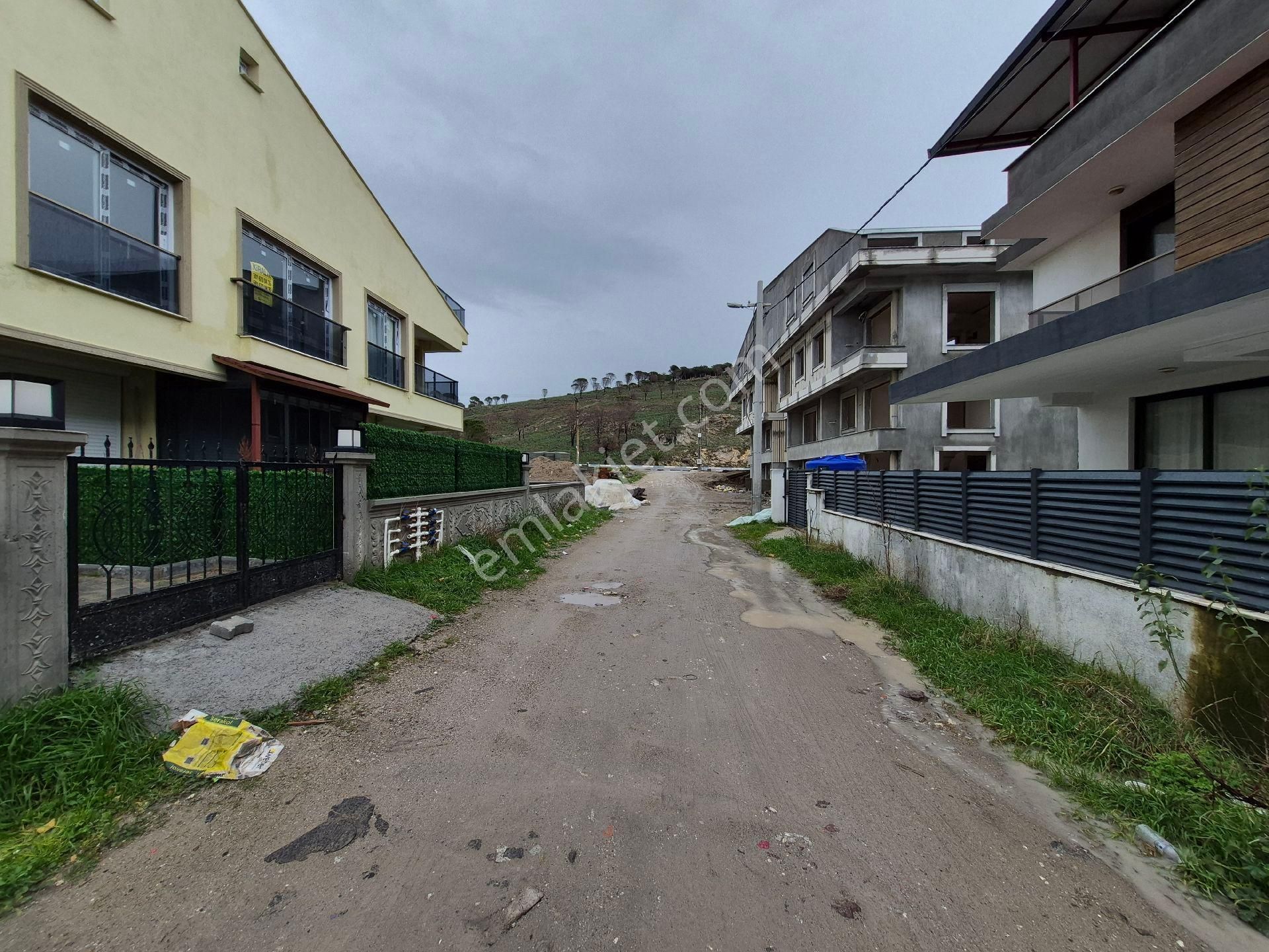 Çandarlı'da 2+1 Sıfır Dubleks Daire Kiralık - Görsel 2