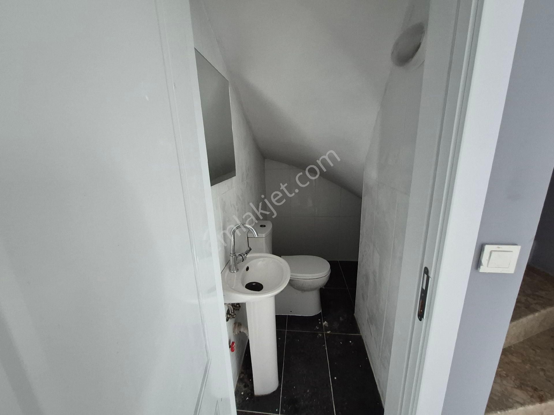 Çandarlı'da 2+1 Sıfır Dubleks Daire Kiralık - Görsel 9