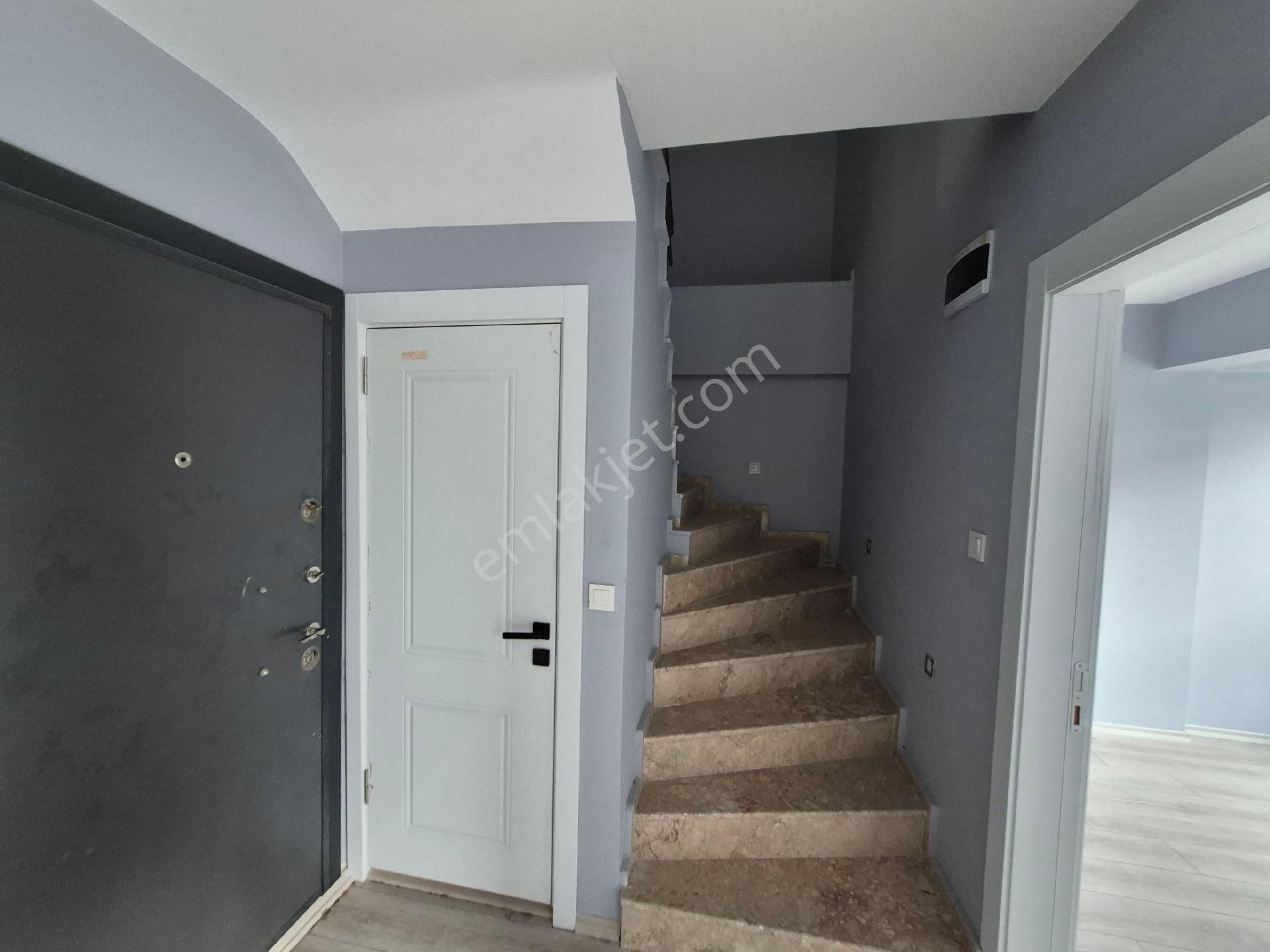 Çandarlı'da 2+1 Sıfır Dubleks Daire Kiralık - Görsel 12