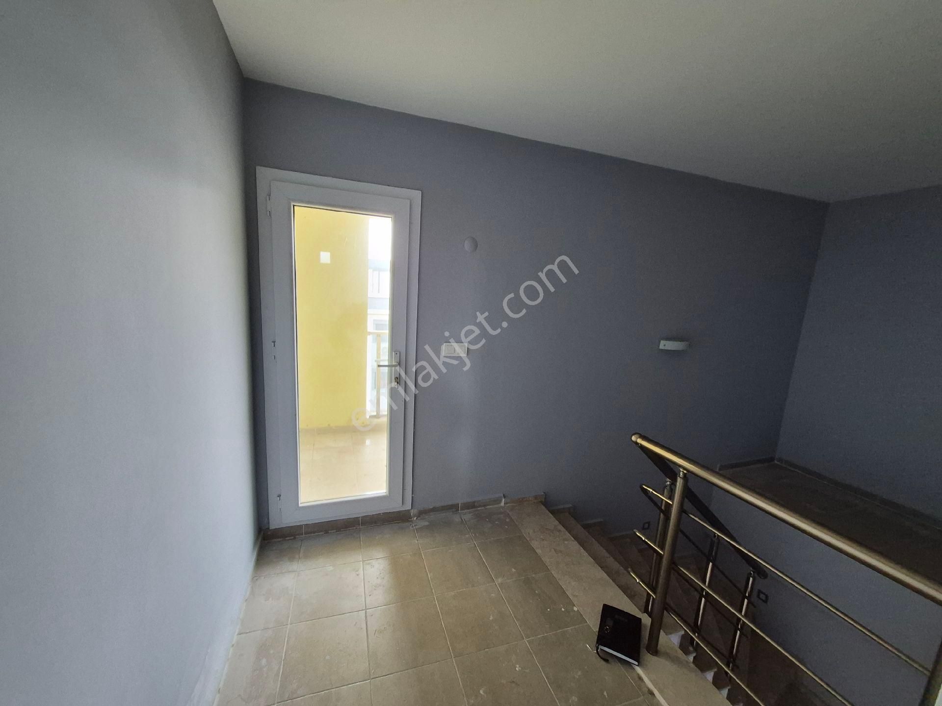 Çandarlı'da 2+1 Sıfır Dubleks Daire Kiralık - Görsel 19