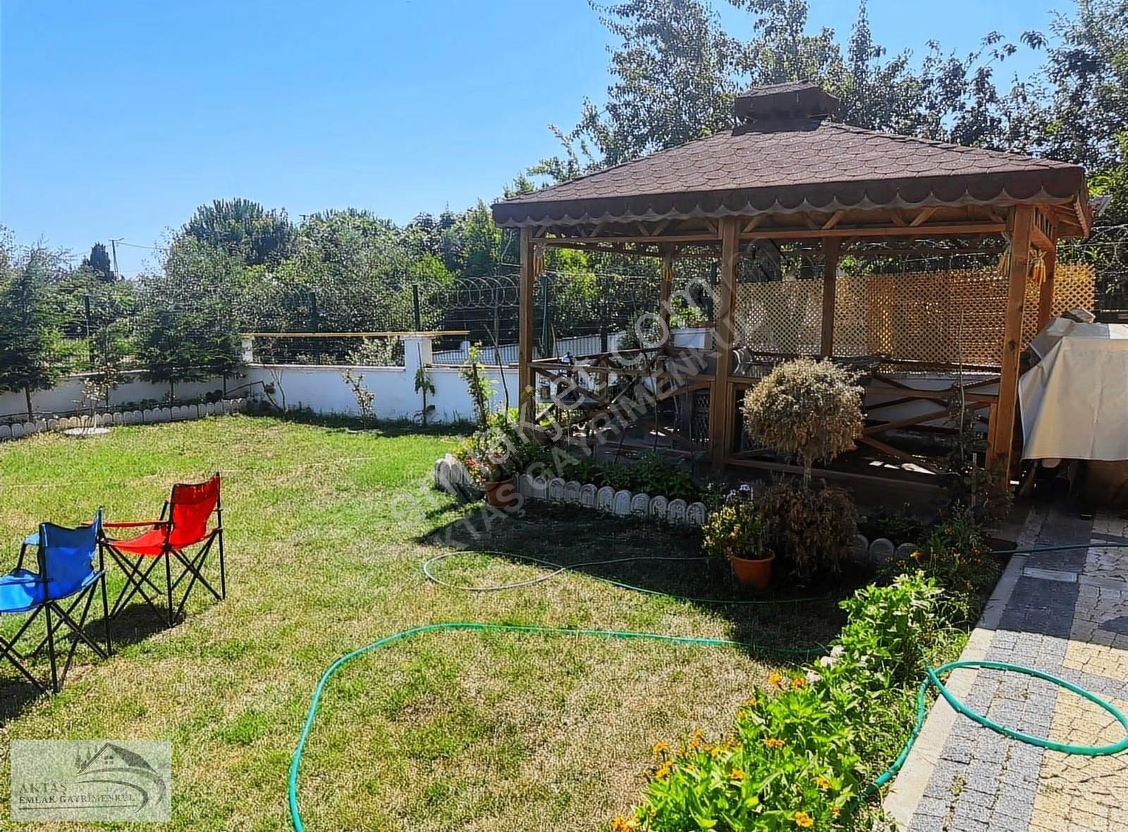 Büyükçekmece Güzelcede 5+2 Satılık Villa - Görsel 3