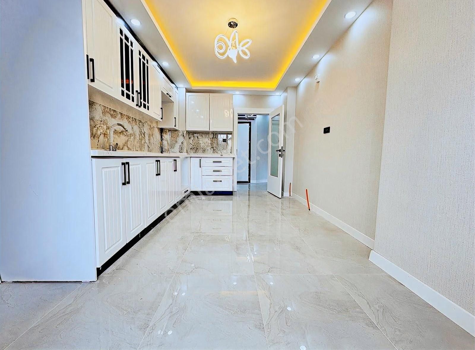 Keçiören'de_lüx_yapılı_acil_satılık_geniş_3+1_sıfır_kat_dairesi_