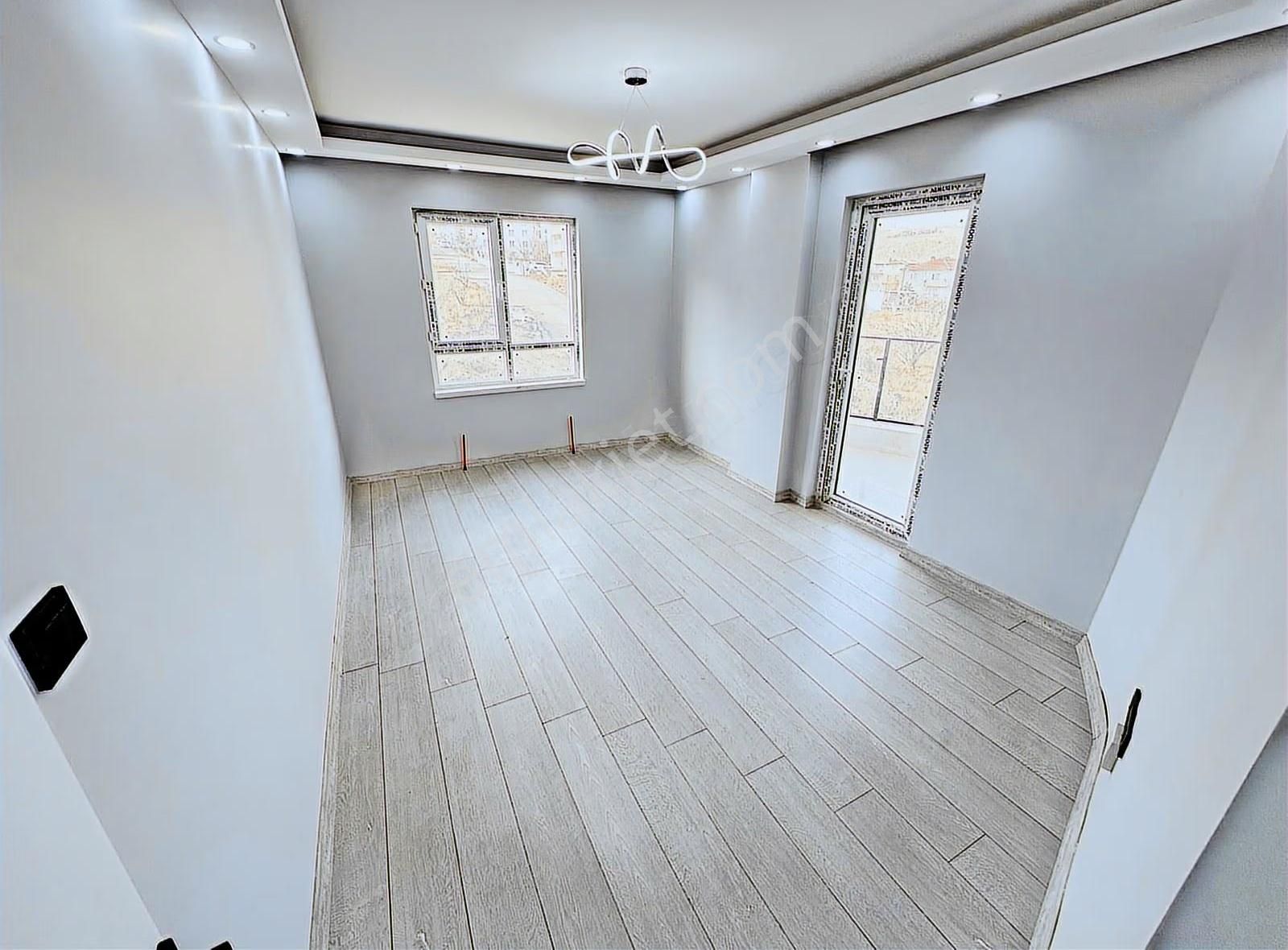 Keçiören'de_lüx_yapılı_acil_satılık_geniş_3+1_sıfır_kat_dairesi_ - Görsel 3