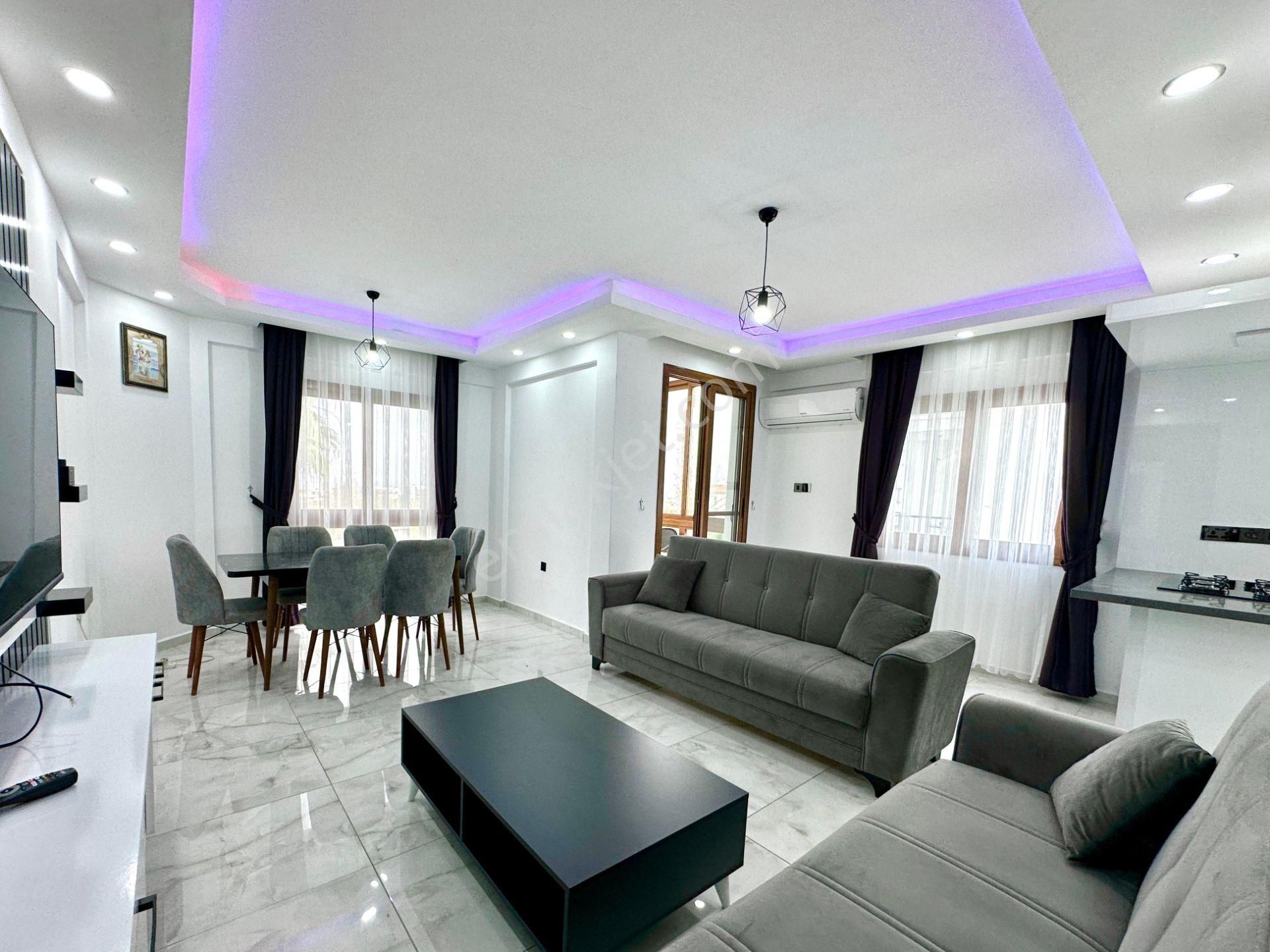 Girne Alsancak'ta Havuzlu Sitede Tamamen Yenilenmiş Kiralık 3+1 Daire !!