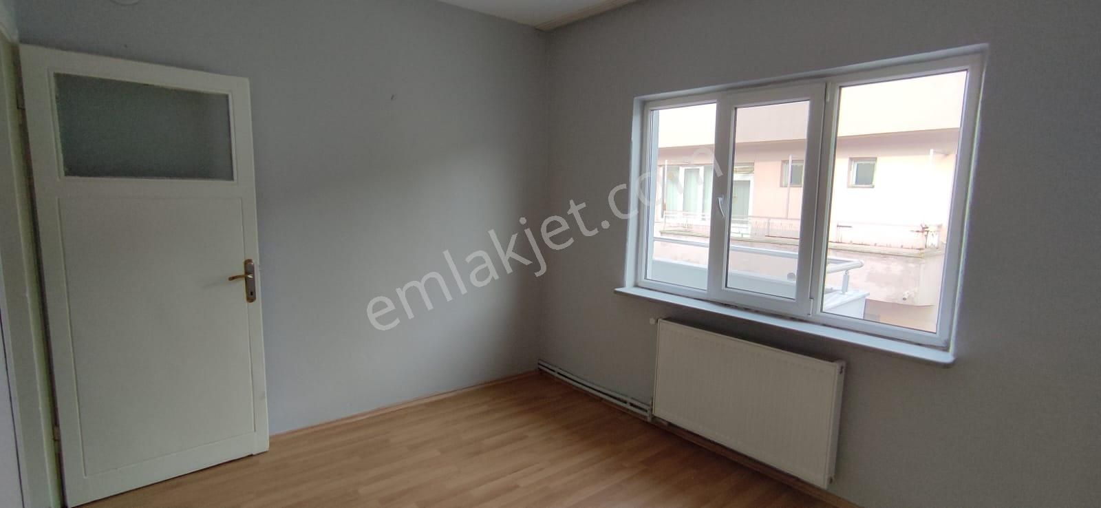 Elfiden Gümüşçeşme Mahallesi Kiralık 3+1 Daire - Görsel 3