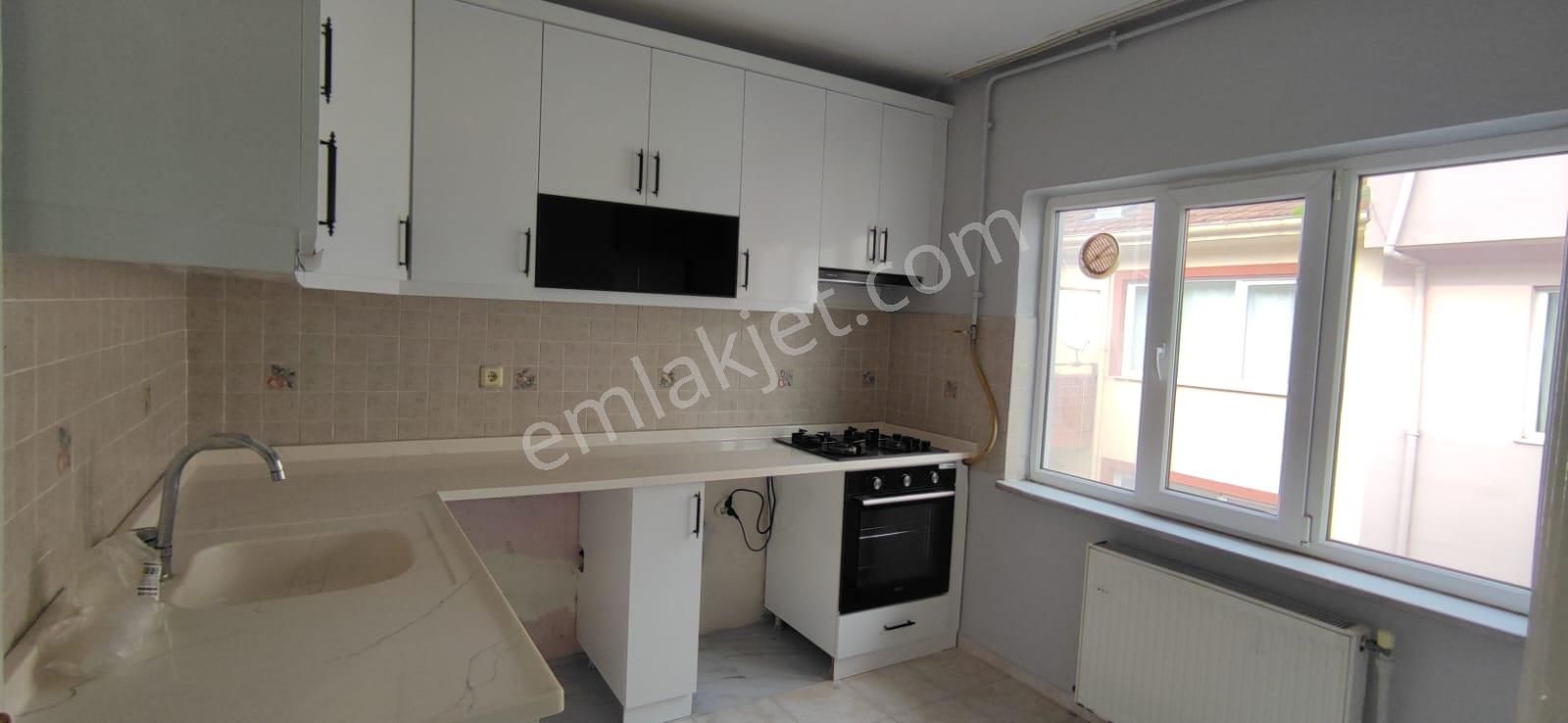Elfiden Gümüşçeşme Mahallesi Kiralık 3+1 Daire - Görsel 8
