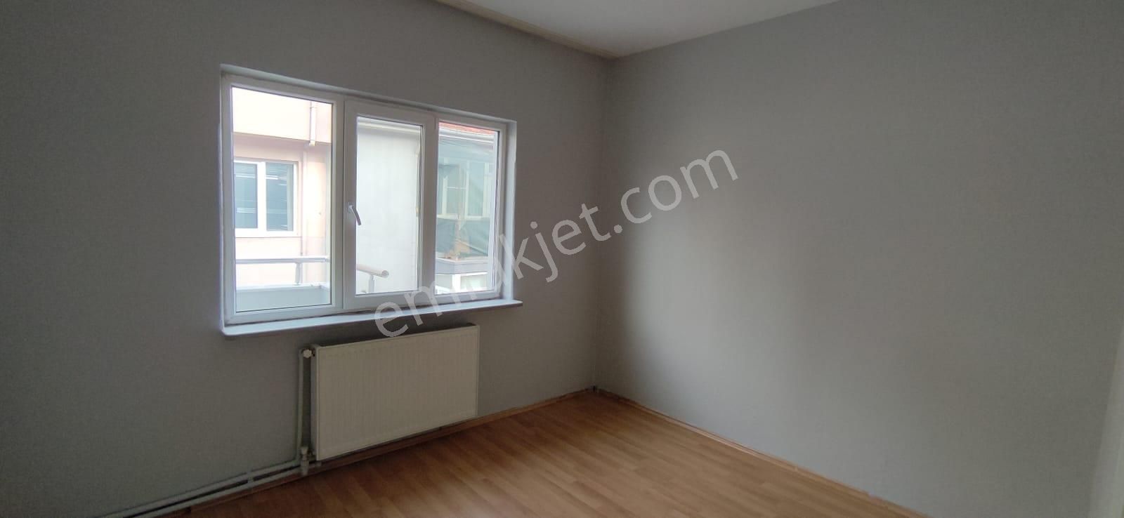 Elfiden Gümüşçeşme Mahallesi Kiralık 3+1 Daire - Görsel 4