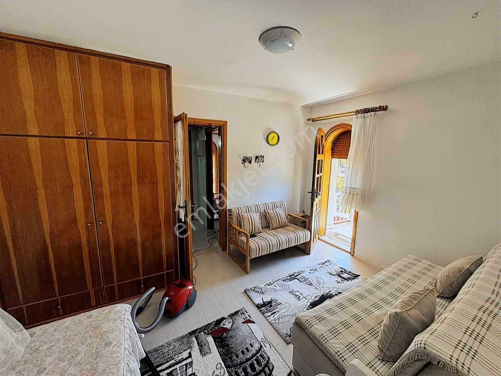 Kuşadası Davutlar'da Plaja 80 Mt Satılık 4+1 Tripleks Yazlık - Görsel 19