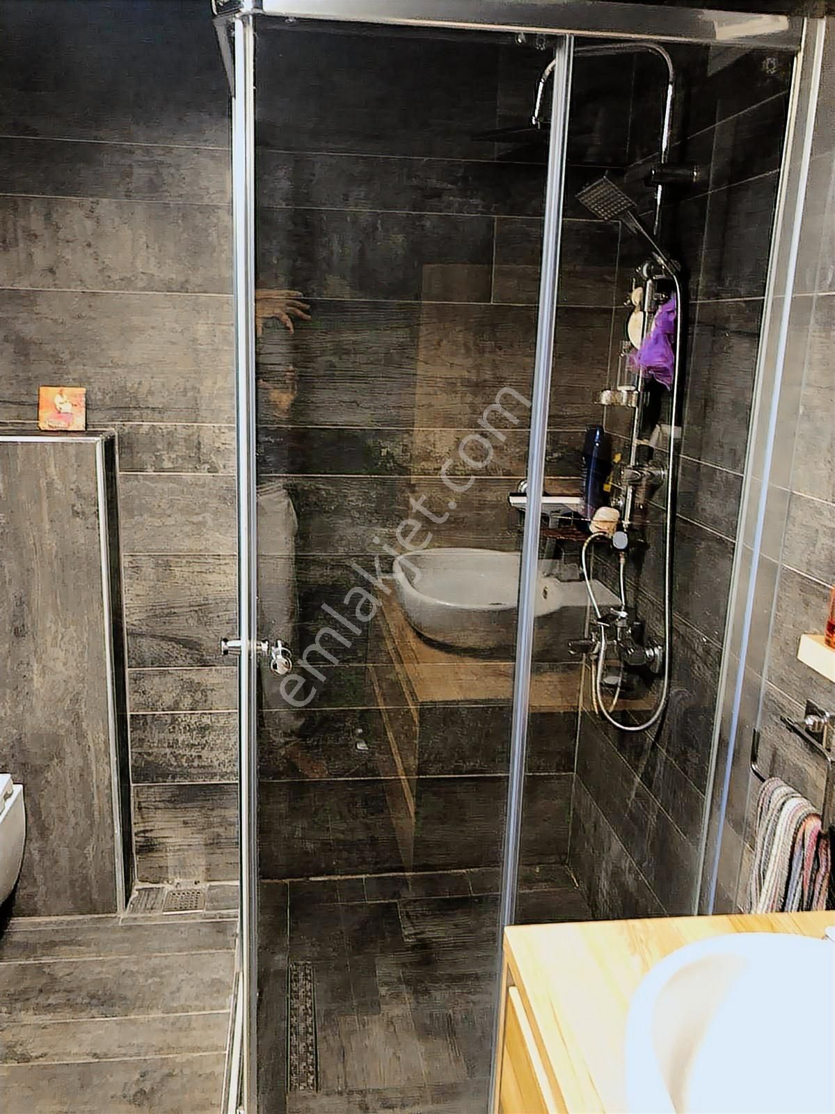 Küçükyalı Sahilde Nezih Sokakta 2+1 78 M² Kombili Otoparklı - Görsel 14
