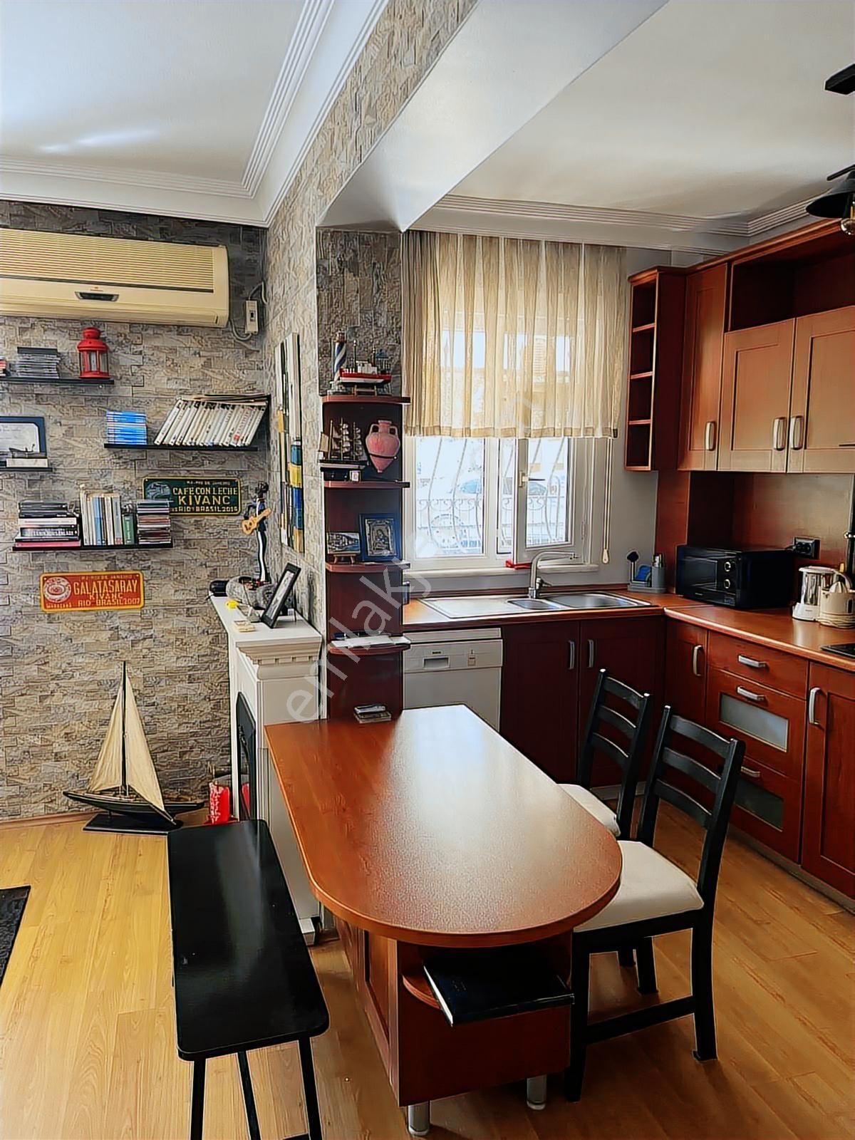 Küçükyalı Sahilde Nezih Sokakta 2+1 78 M² Kombili Otoparklı - Görsel 9