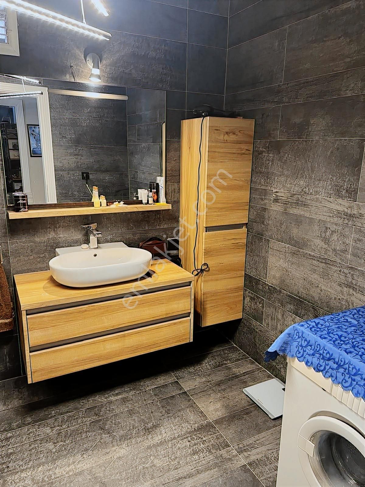 Küçükyalı Sahilde Nezih Sokakta 2+1 78 M² Kombili Otoparklı - Görsel 12