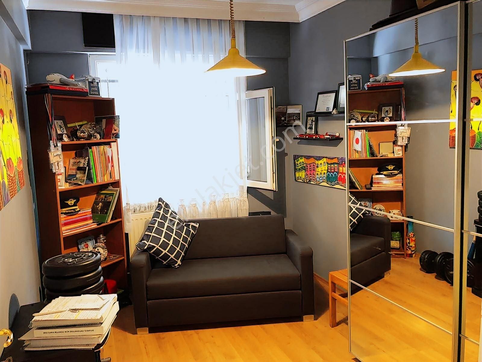 Küçükyalı Sahilde Nezih Sokakta 2+1 78 M² Kombili Otoparklı - Görsel 15