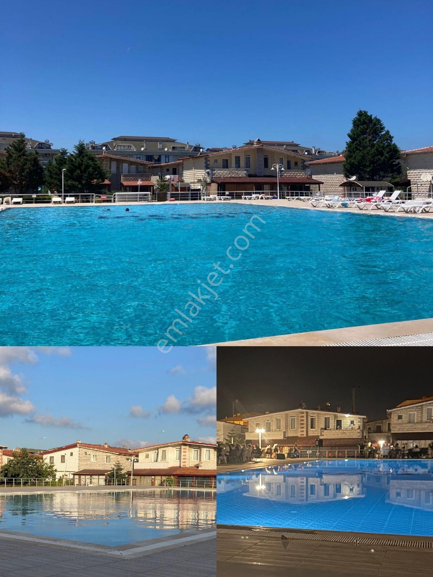 Komisyonsuz, Sahile Sıfır Karasu'nun En Prestijli Sitesi Işık Sitesinde Satılık Dublex Villa - Görsel 17