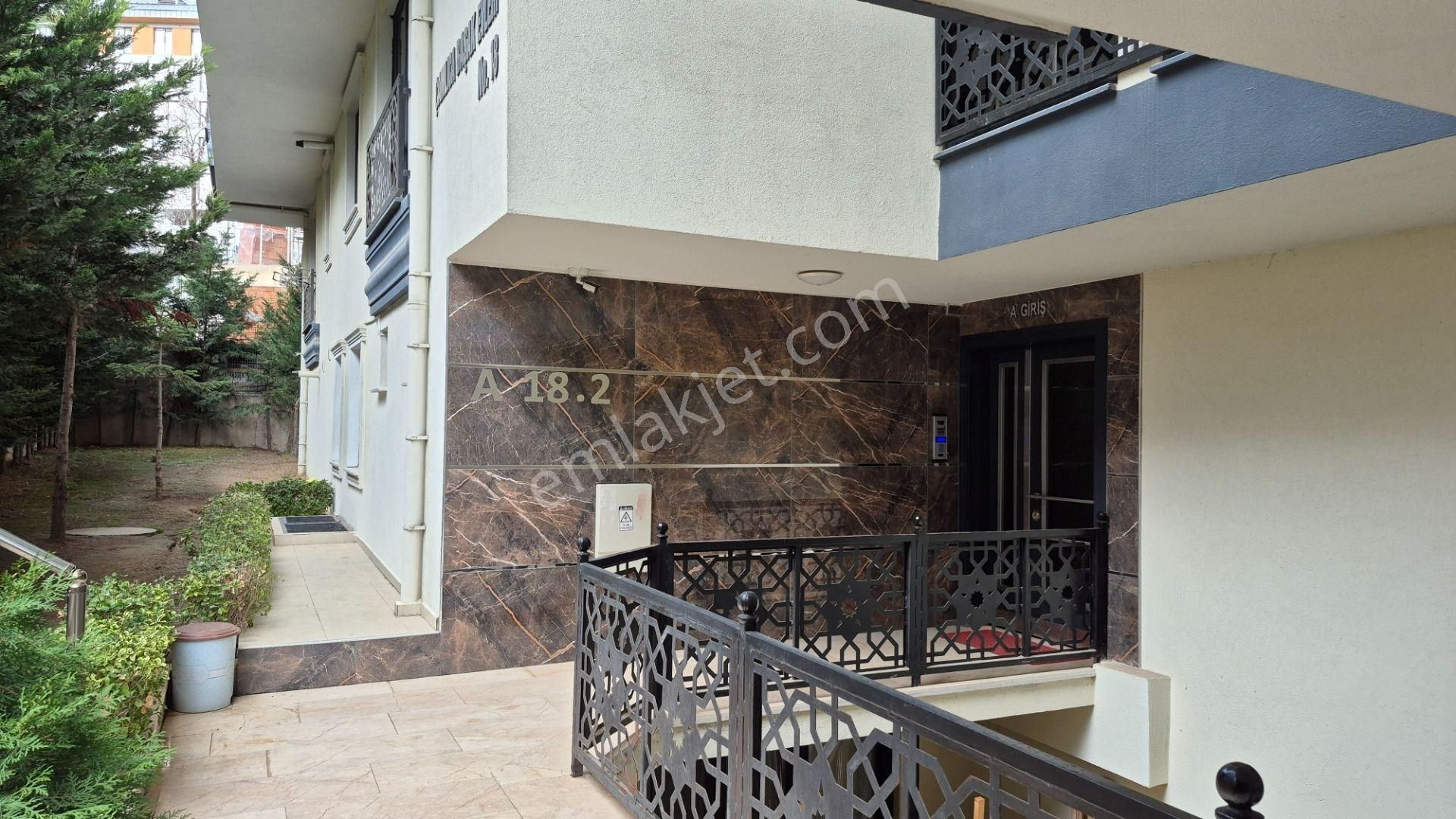 Üsküdar Ferah Mah Ara Kat Sitede 2+1 Kiralık Daire Enta Emlak - Görsel 32