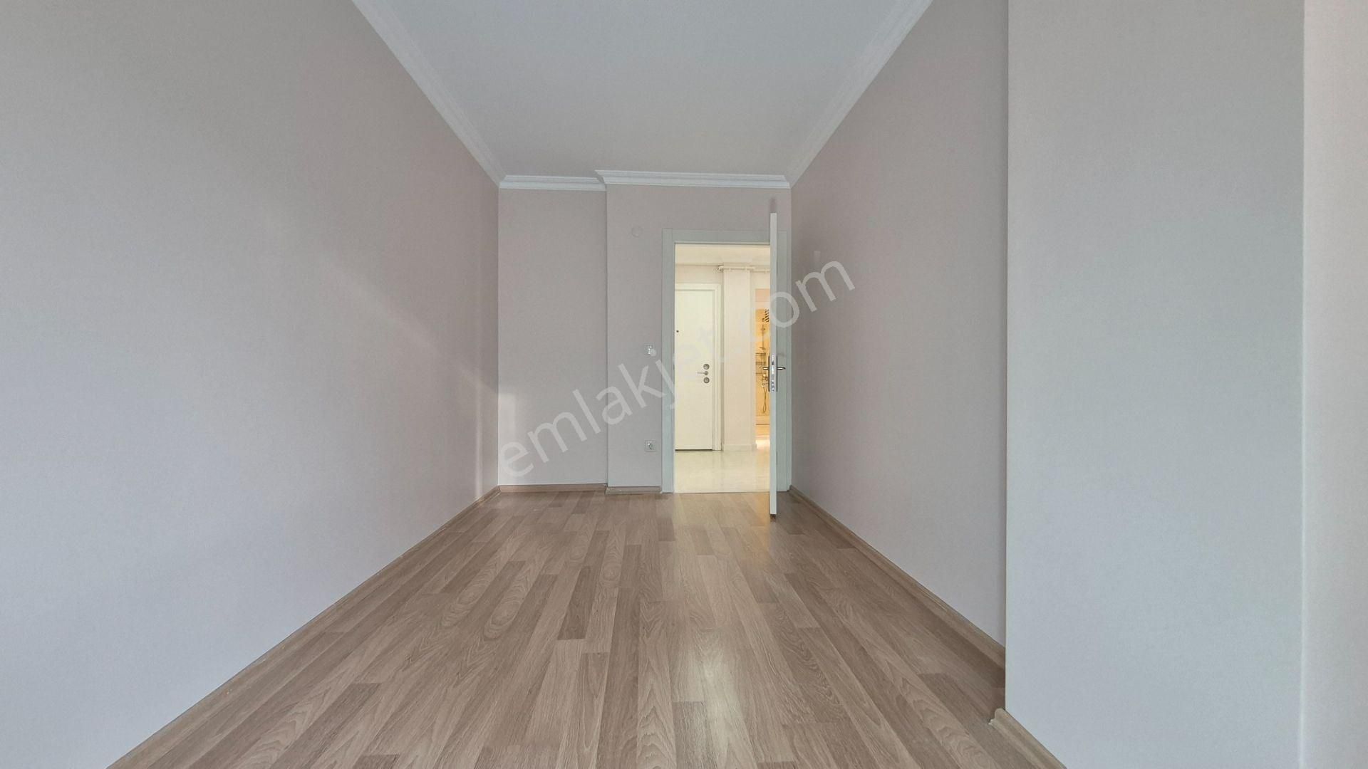 Üsküdar Ferah Mah Ara Kat Sitede 2+1 Kiralık Daire Enta Emlak - Görsel 15