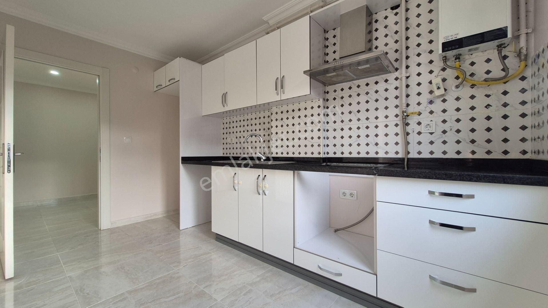 Üsküdar Ferah Mah Ara Kat Sitede 2+1 Kiralık Daire Enta Emlak - Görsel 12