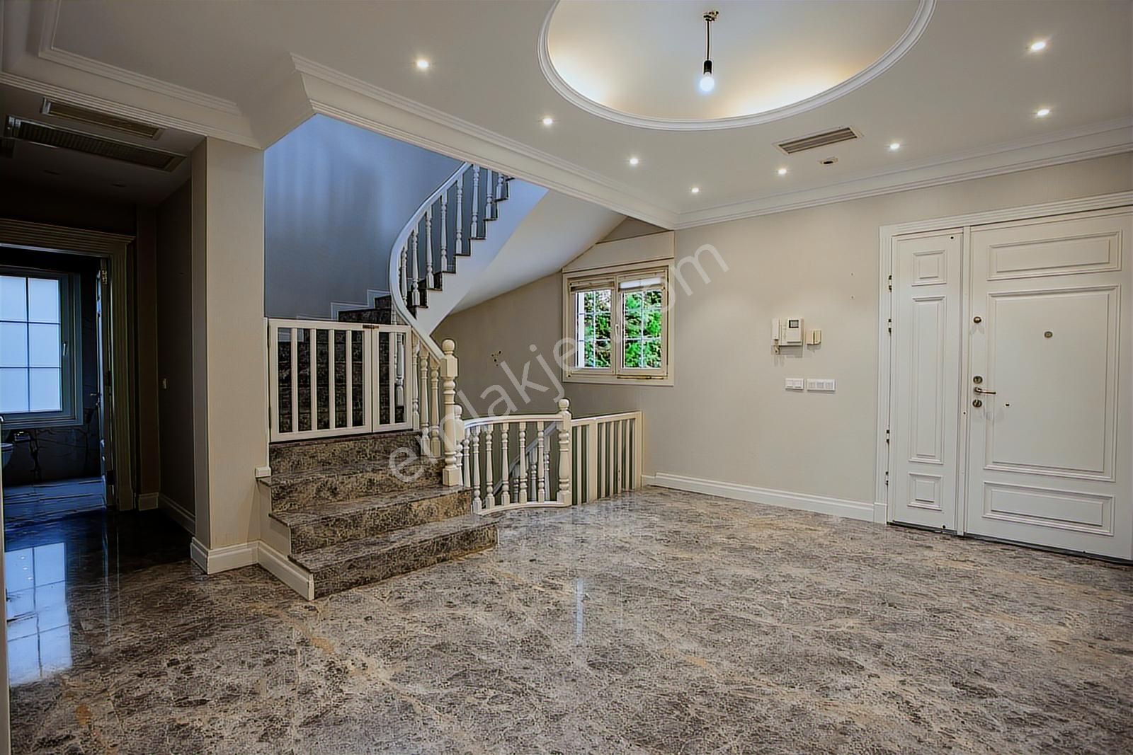 Kemer Country Ana Faz Büyük Tip 1408m2 Arsa Paylı Satılık Villa - Görsel 2