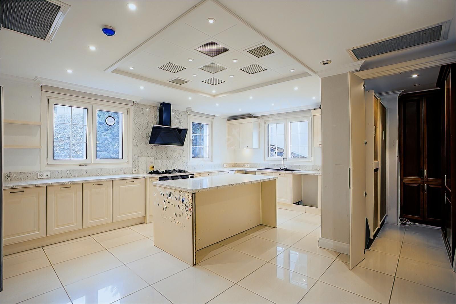 Kemer Country Ana Faz Büyük Tip 1408m2 Arsa Paylı Satılık Villa - Görsel 3