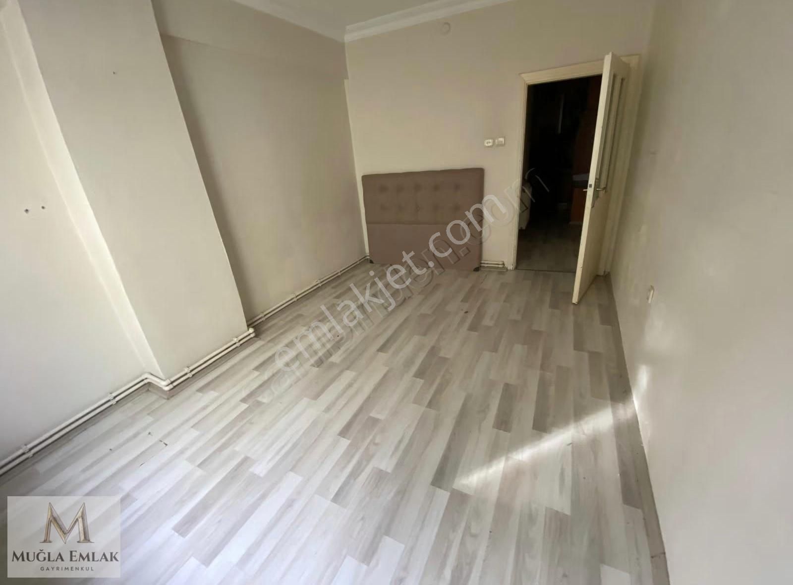 Muğla Emlaktan Bağlarbaşında Cadde Başı 65m 2+1 Daire 1.kat - Görsel 7