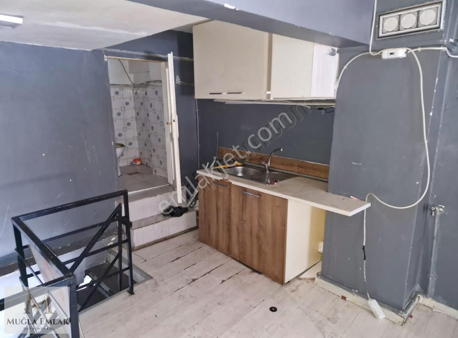 Bağlarbaşı Yürüme Yolu Sonunda Satılık60m 3katlı Lavabolu Dükkan - Görsel 12