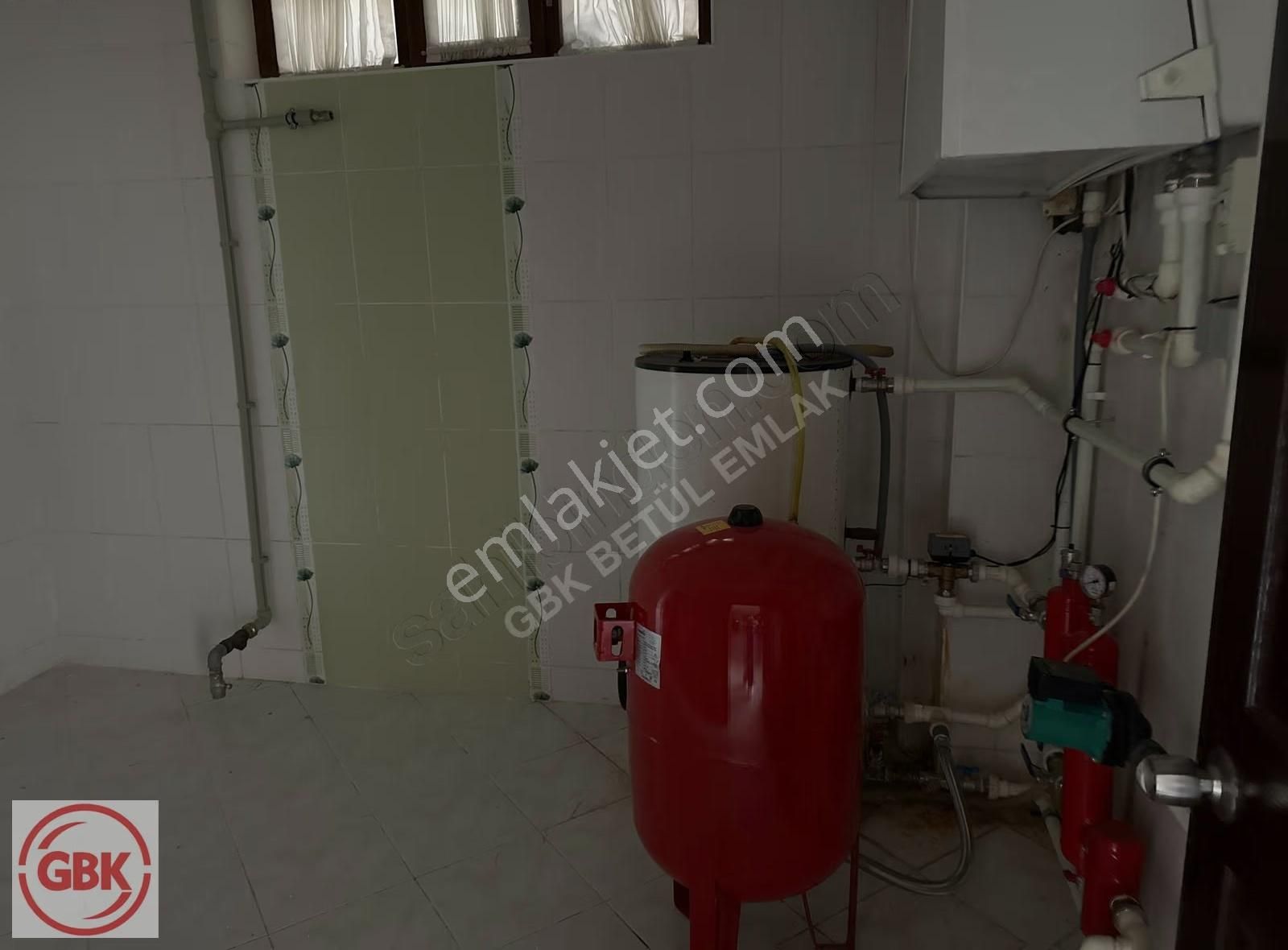 Gölbaşı Güzel Yalı Sitesi |göl Manzaralı |5+2 Tam Müstakil Villa