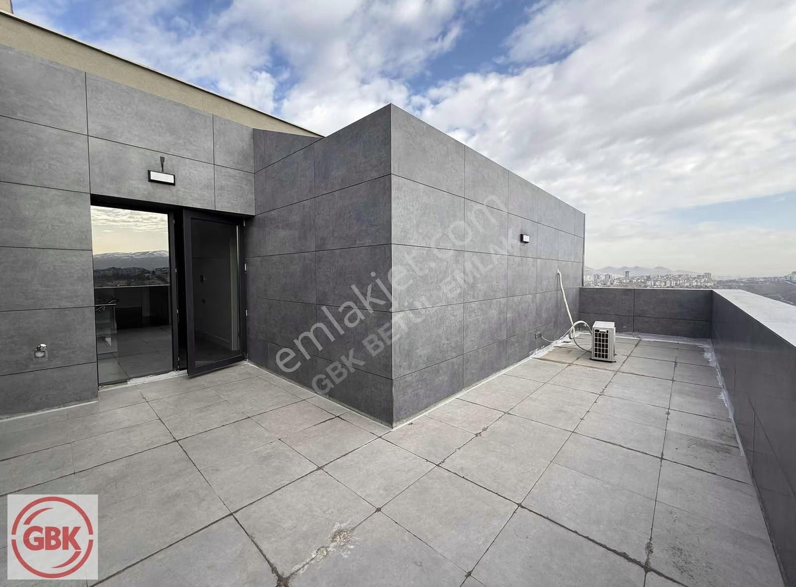 Kuvars Kule'de Teraslı, 6+1 Lüks Dubleks | Panoramik Manzara - Görsel 16