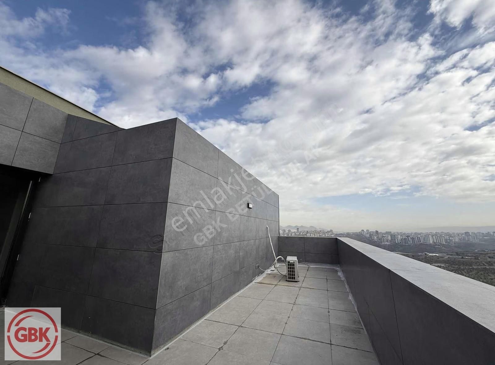 Kuvars Kule'de Teraslı, 6+1 Lüks Dubleks | Panoramik Manzara - Görsel 4