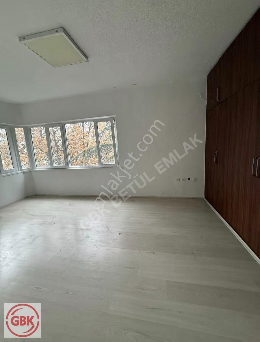 Kuleli Caddesinde Manzaralı | Ofis Kullanımına Uygun 4+1 180m² - Görsel 12